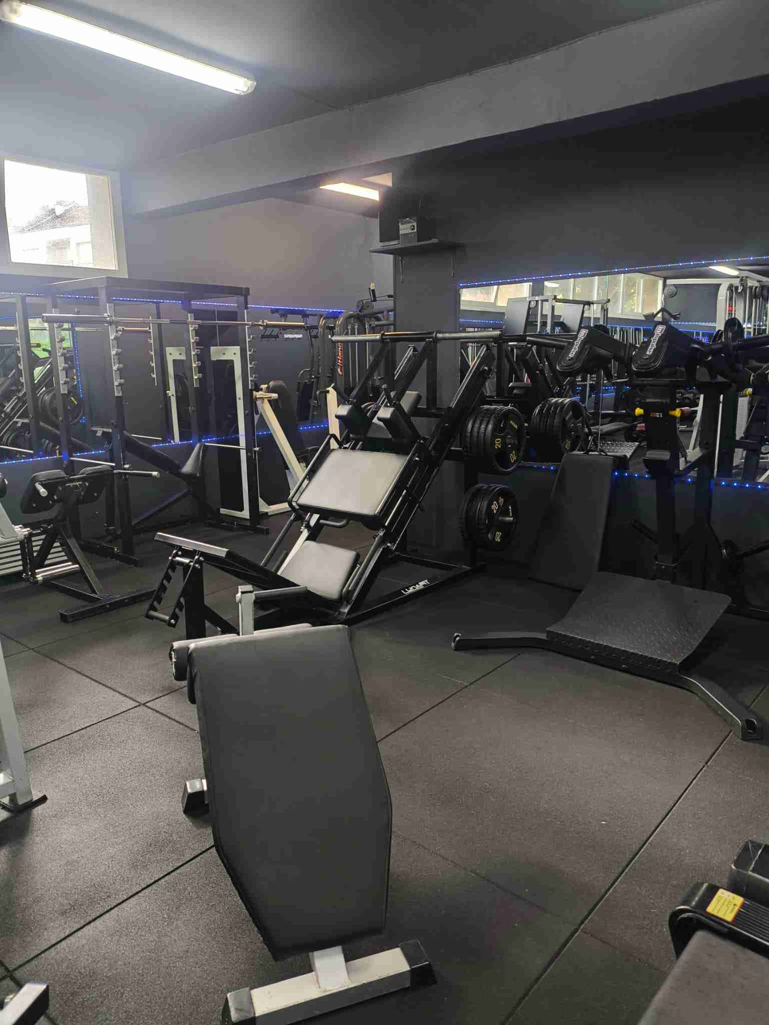 Sala de pesas apartado de prensa